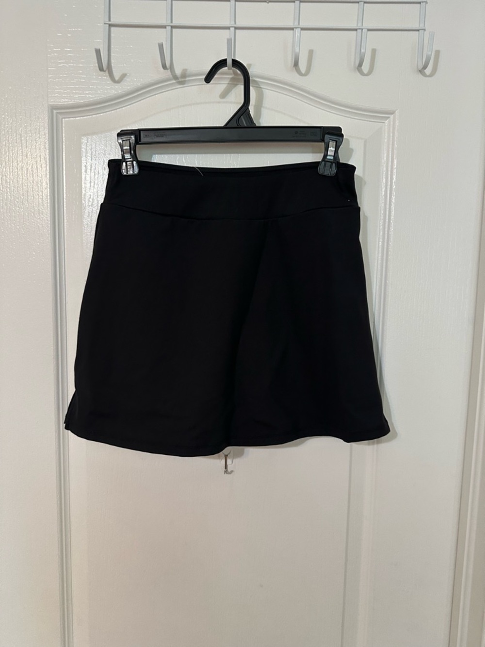 Black Skort